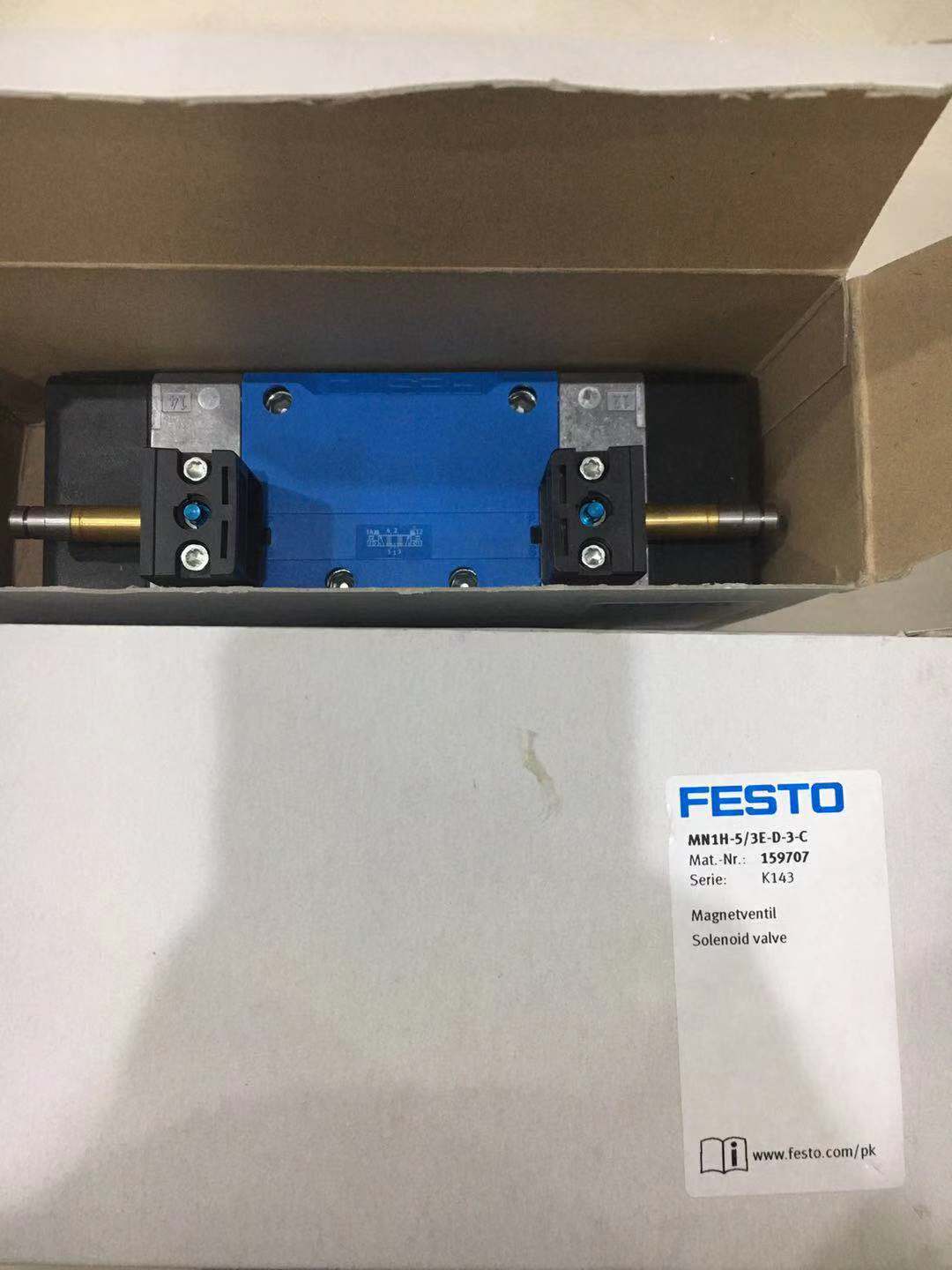 159707.jpg